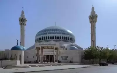 حريق بمكاتب إدارية في مسجد الملك