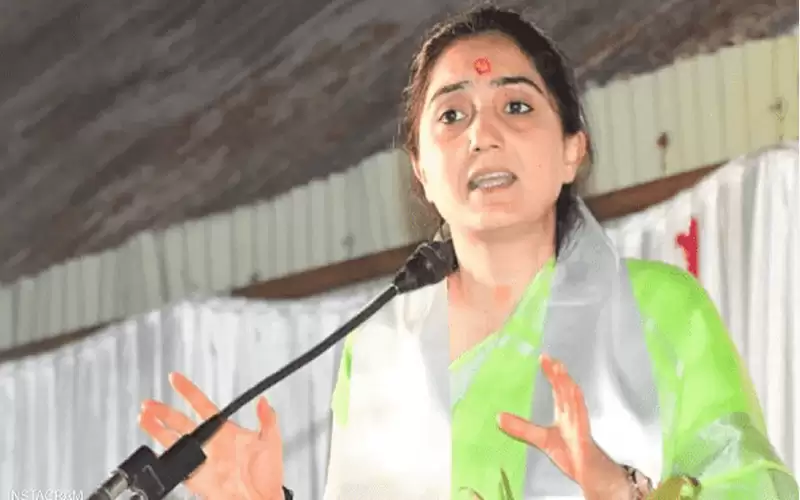 توقيف صاحبة التعليقات المسيئة للإسلام