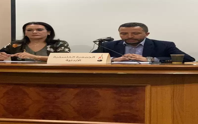 العجارمة يقدم قراءته لكتاب الجابري المثقفون