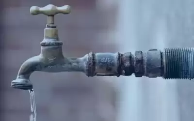 إزالة اعتداءات على خط مياه في