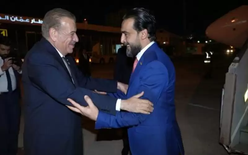 رئيس مجلس النواب العراقي يصل الأردن