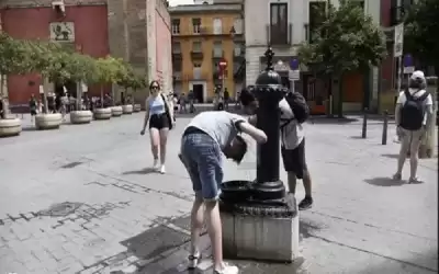 إسبانيا تتعرض لموجة حارة غير مسبوقة