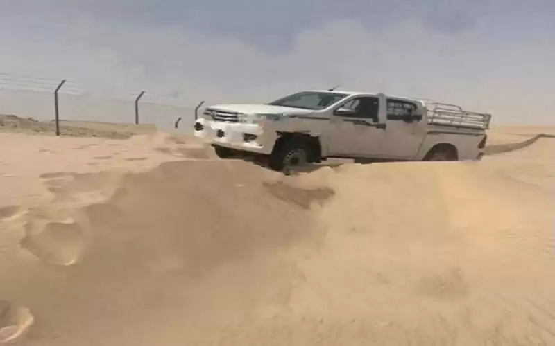 وفاة أب وابنه عطشا في صحراء
