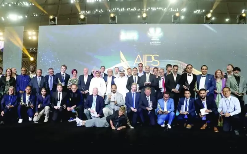 الإشادات الدولية تهزم الحملات المشبوهة ضد