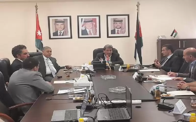 عزايزة: مستعدون لزيادة عدد الرحلات السياحة