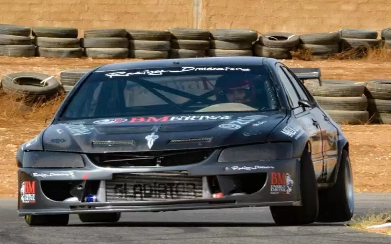 جويحان يفوز بسباق السرعة الأول