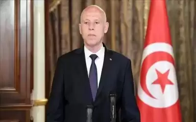 الرئيس التونسي يستلم نسخة من مشروع