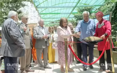 بالصور.. داودية يفتتح معرض الفنانة الشاعرة