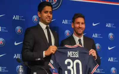 ميسي يغرق باريس في بحر الأموال