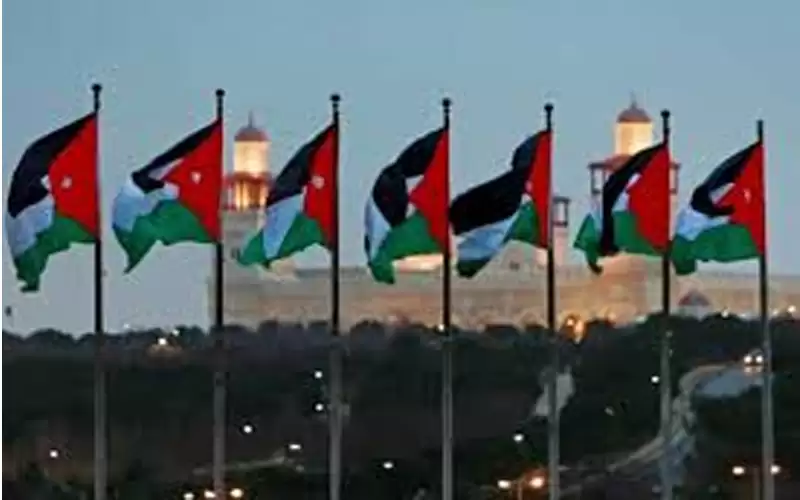 آل الفايز وآل المجالي وآل الرفاعي