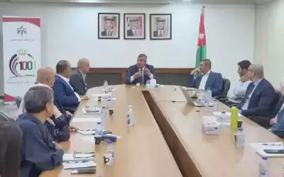 الخرابشة: الطاقة نعمل على التحول إلى