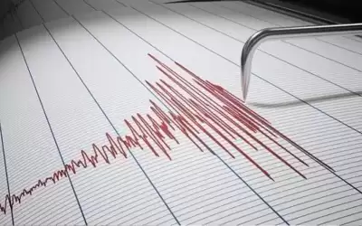 هزتان أرضيتان يضربان إيران يشعر بهما
