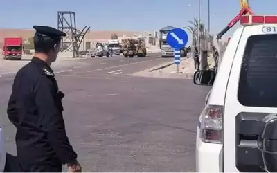ضبط مركبة شحن محملة بـ20 راكبا