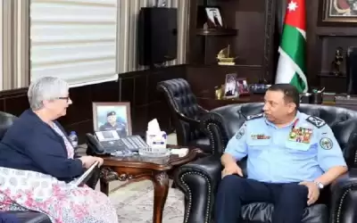 مدير الأمن العام يلتقي السفيرة الكندية