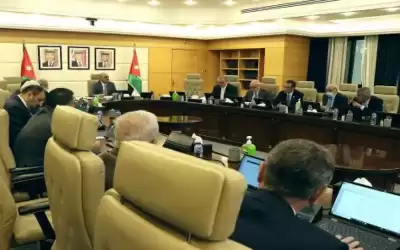 الخصاونة يؤكد على ضرورة الاستمرار في
