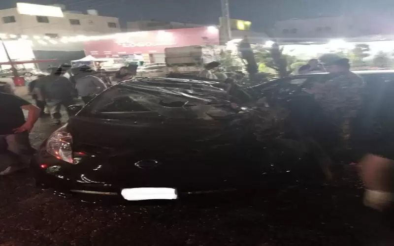 وفاة و6 إصابات بتصادم شاحنة مع