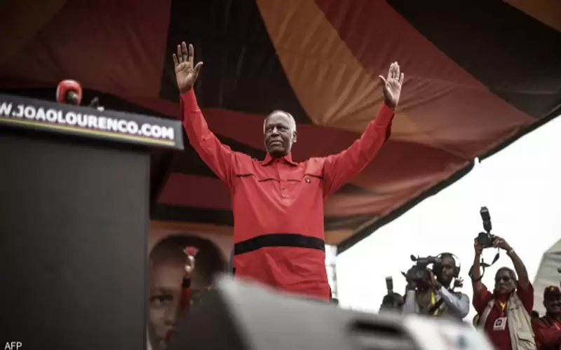 وفاة رئيس إفريقي سابق .. وعائلته