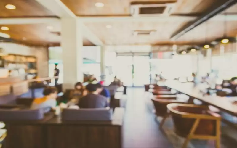 نسب مبيعات عالية بالمطاعم والمراكز التجارية