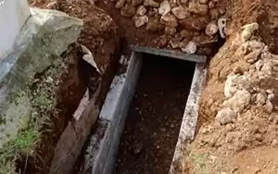 العثور على جنينين بكيس في مقبرة