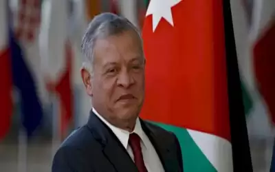 الملك يتبادل التهاني بعيد الأضحى مع
