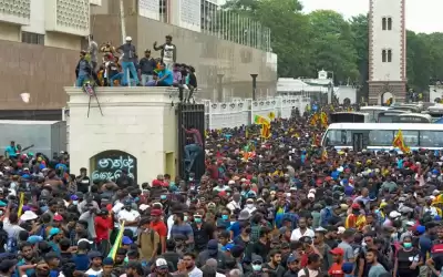 رئيس وزراء سريلانكا: رئيس البلاد سيستقيل