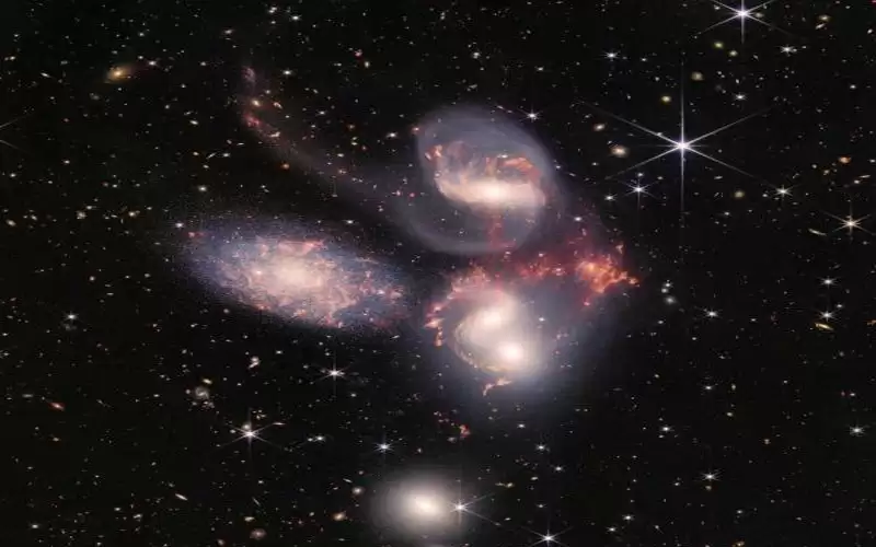 ناسا تنشر صورا ملونة ودقيقة للكون