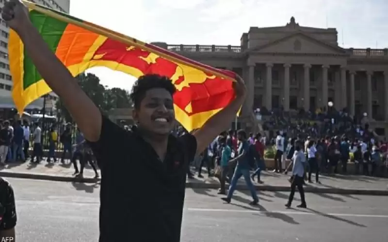 رئيس وزراء سريلانكا يدعو لرد حازم