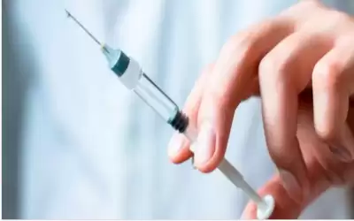 مأدبا.. أستاذ مدرسة يصرف لطفل إبرة