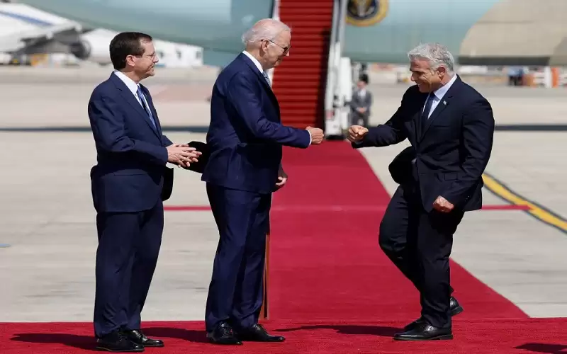 الرئيس الأميركي يتعهد بالعمل على تعزيز