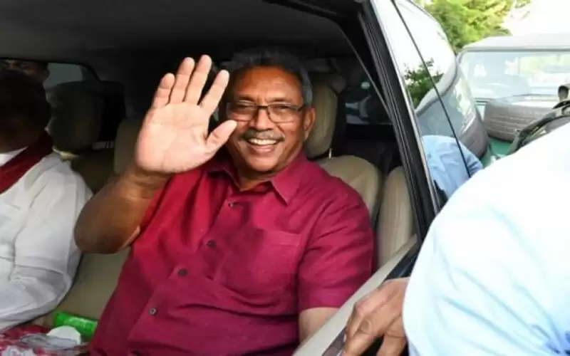 الرئيس السريلانكي الهارب يغادر المالديف إلى