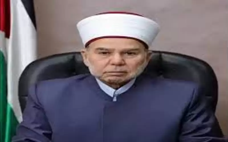 مفتي المملكة للأردنيين: لا تغضبوا وتحلوا