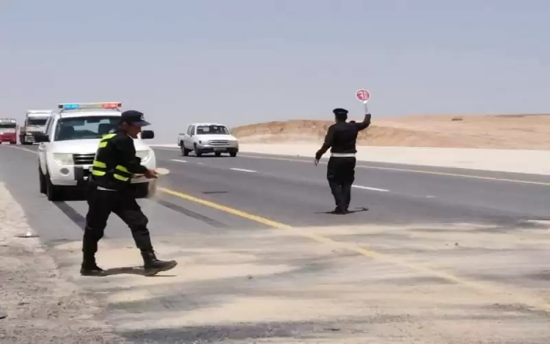 ضبط سائق مركبة ابرز رخصة مصورة
