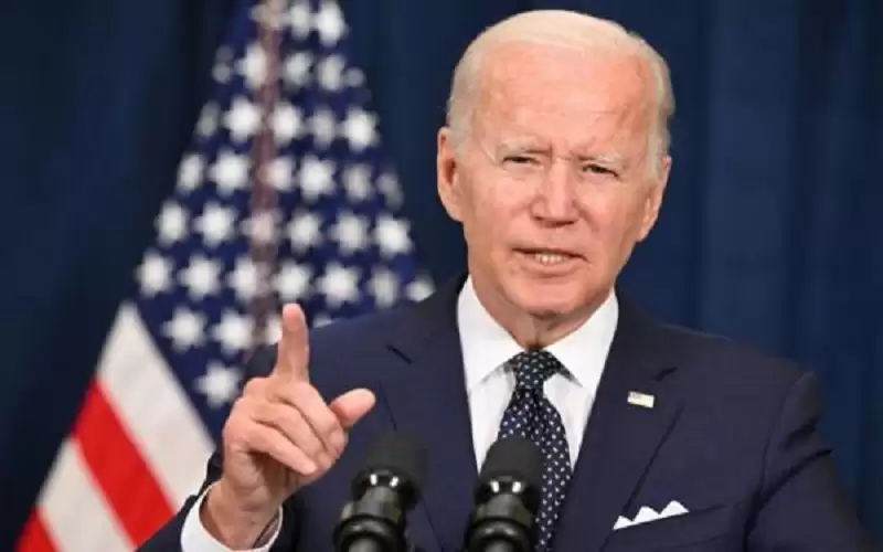 بايدن يعلن عن فتح متبادل لخطوط