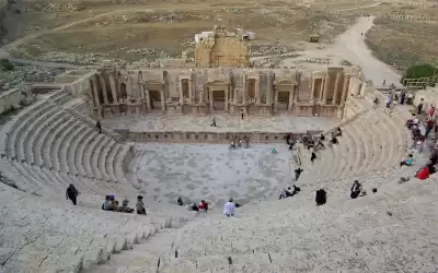 السردية تكتب: مهرجان جرش المنهرس