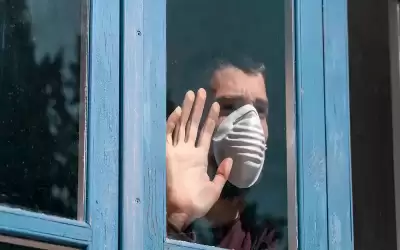 كورونا يرفع معدلات القلق والاكتئاب 25%