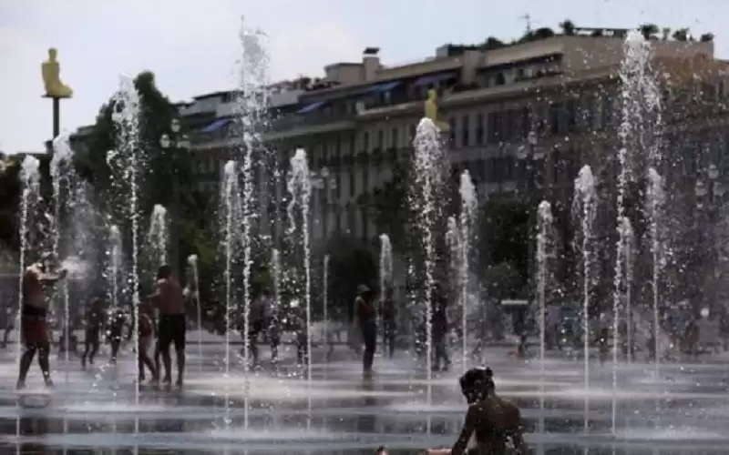 درجات حرارة قياسية بفرنسا وبريطانيا