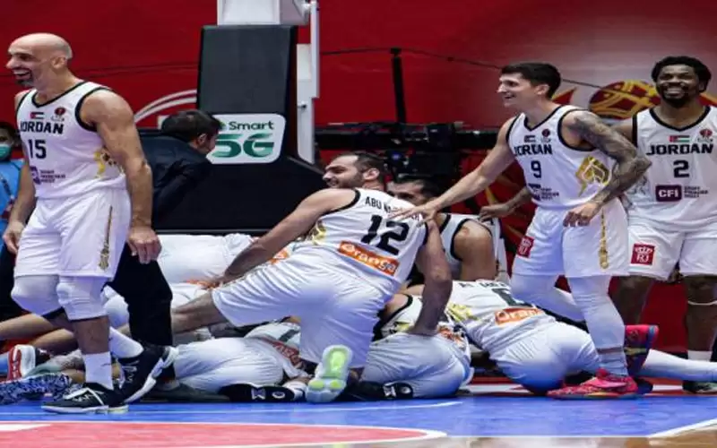 منتخب السلة يتغلب على إيران ويتأهل