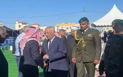 مندوبا عن الملك .. العيسوي يعزي