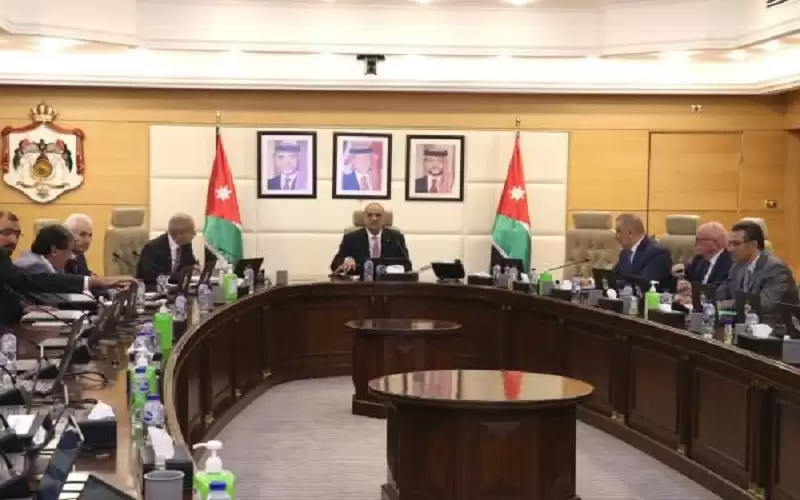 مشروع قانون يمنع الشركات الأجنبية من