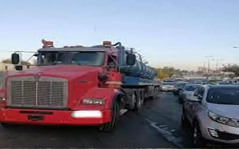 ازدحام مروري خانق اثر تعطل صهريج