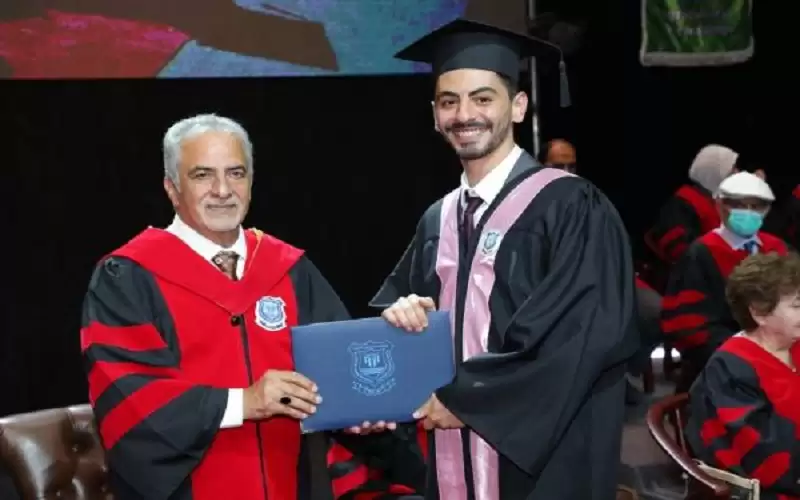 أ.د. حمدان يرعى حفل تخريج طلبة