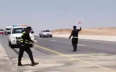 ضبط 30 مركبة شحن أعاقت الحركة