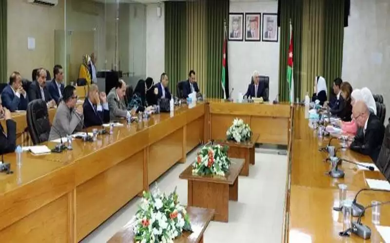 وزير التربية: امتحان التوجيهي شكل قصة