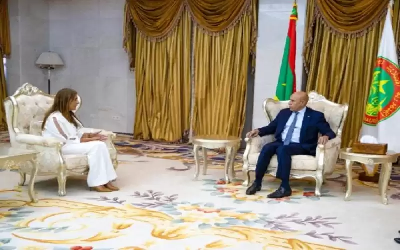 غنيمات تسلم أوراق اعتمادها كسفيرة فوق