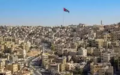 كتلة هوائية حارة وجافة تؤثر على