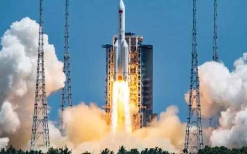 توقعات بسقوط بقايا الصاروخ الصيني التائه