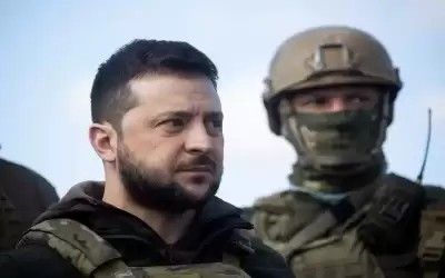 زيلينسكي يشرف على تحميل أول شحنة