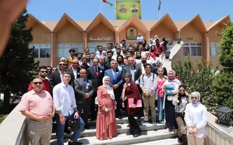 وزير سابق لطلبة اليرموك: تقلد المناصب