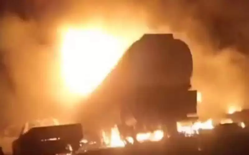 مقتل وإصابة العشرات بحريق شاحنة وقود