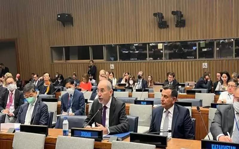 الصفدي: الأردن يعمل للوصول إلى شرق